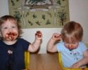 messy-babies-eating-cake-3942