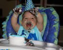 messy-babies-eating-cake-3944
